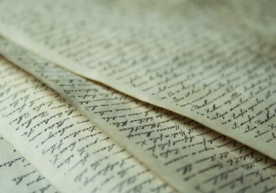Lettre ouverte pour le maintien de la notice papier dans les boîtes de médicaments – À l’attention du ministre de la Santé et du ministre de l’Europe et des Affaires étrangères