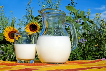 #dioxyde-titane-inerdit-retrouvé-lait