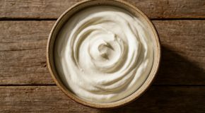 Yaourt à la grecque-Danone fait le coup de la shrinkflation ?