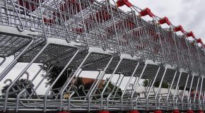 Grande distribution – 294 supermarchés Auchan vont passer sous bannières Intermarché et Netto
